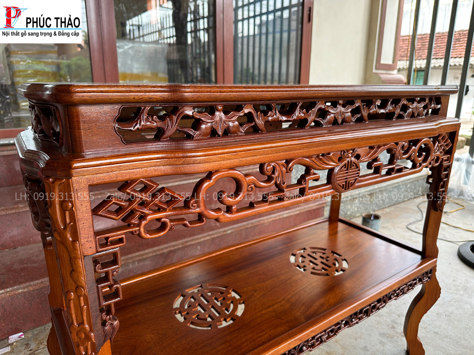 Bàn bày đồ chữ thọ ý nghĩa và tính năng ứng dụng đa dạng