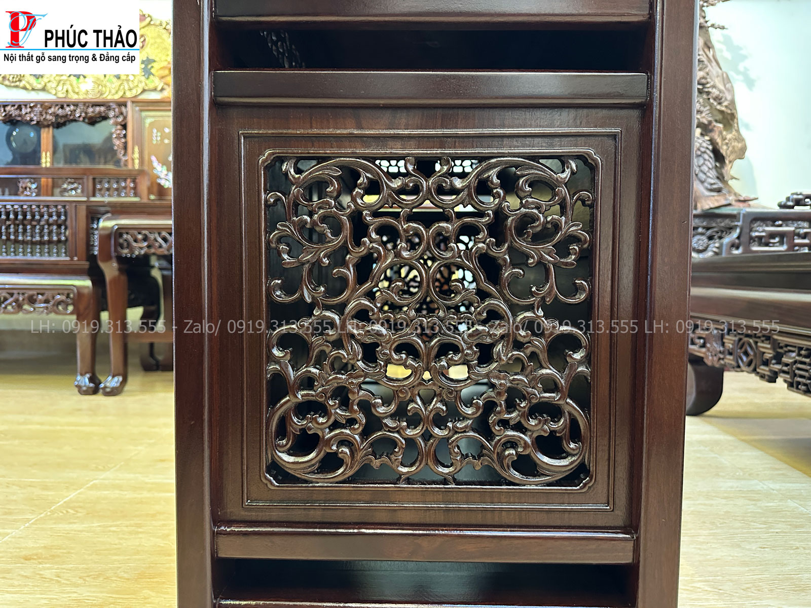 Bàn kệ bày đồ lối Huế - công năng và ứng dụng đa dạng