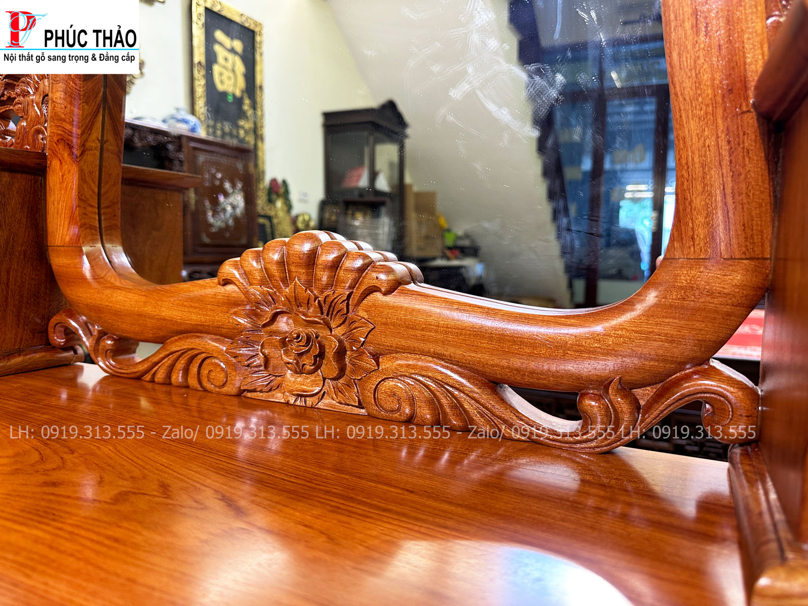 Bàn trang điểm gỗ đẹp giá trị tinh thần gắn liền với phái đẹp