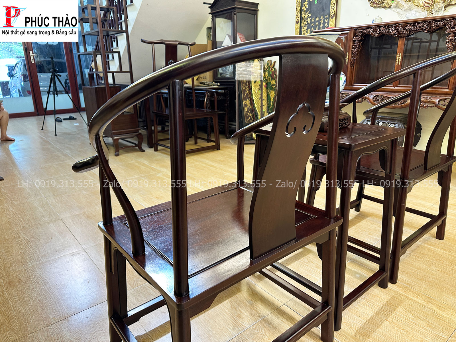 Nguồn gốc và ý nghĩa của bàn ghế minh