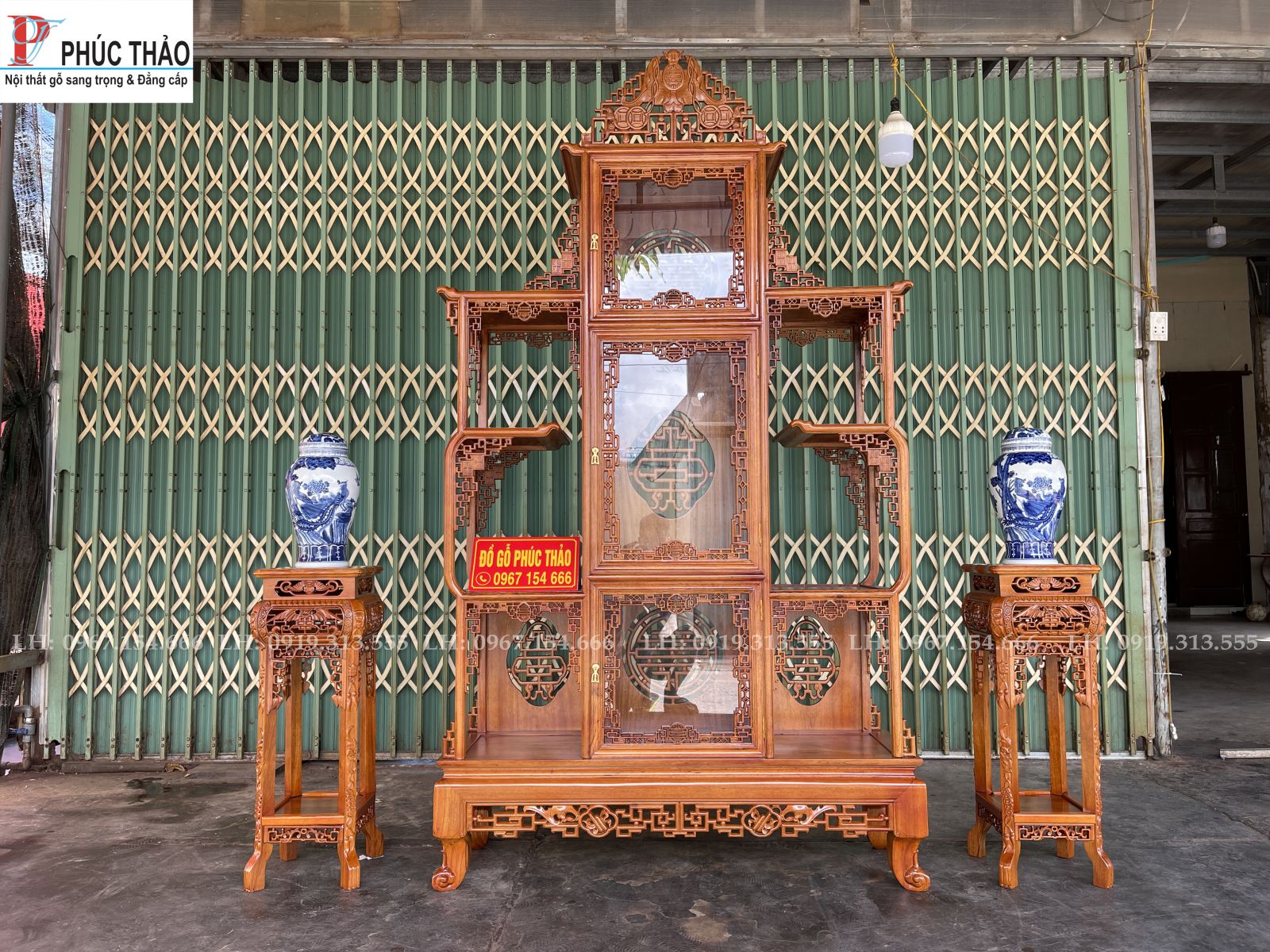 Cơ sở Phucthao.vn địa chỉ bán tủ bày đồ gốm sứ tại Thanh Hóa