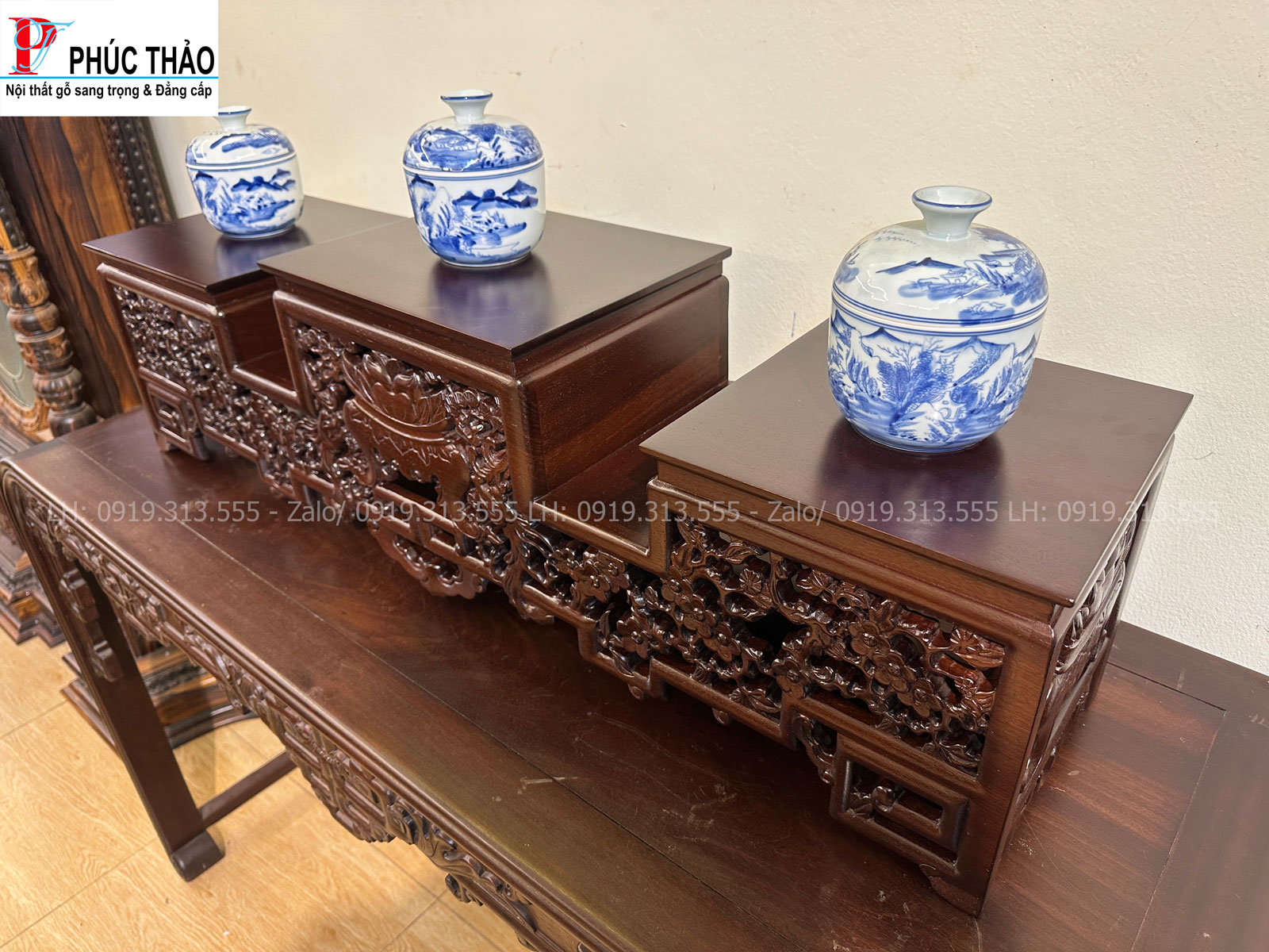 Kiểu dáng tam cấp cân đối ,tạo sự nghiêm trang Kiểu dáng tam cấp cân đối ,tạo sự nghiêm trang