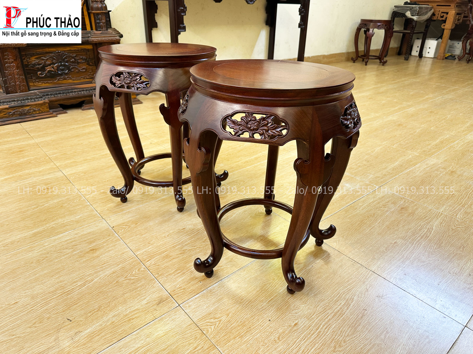 Thiết kế chân cong uyển chuyển ,vững trãi