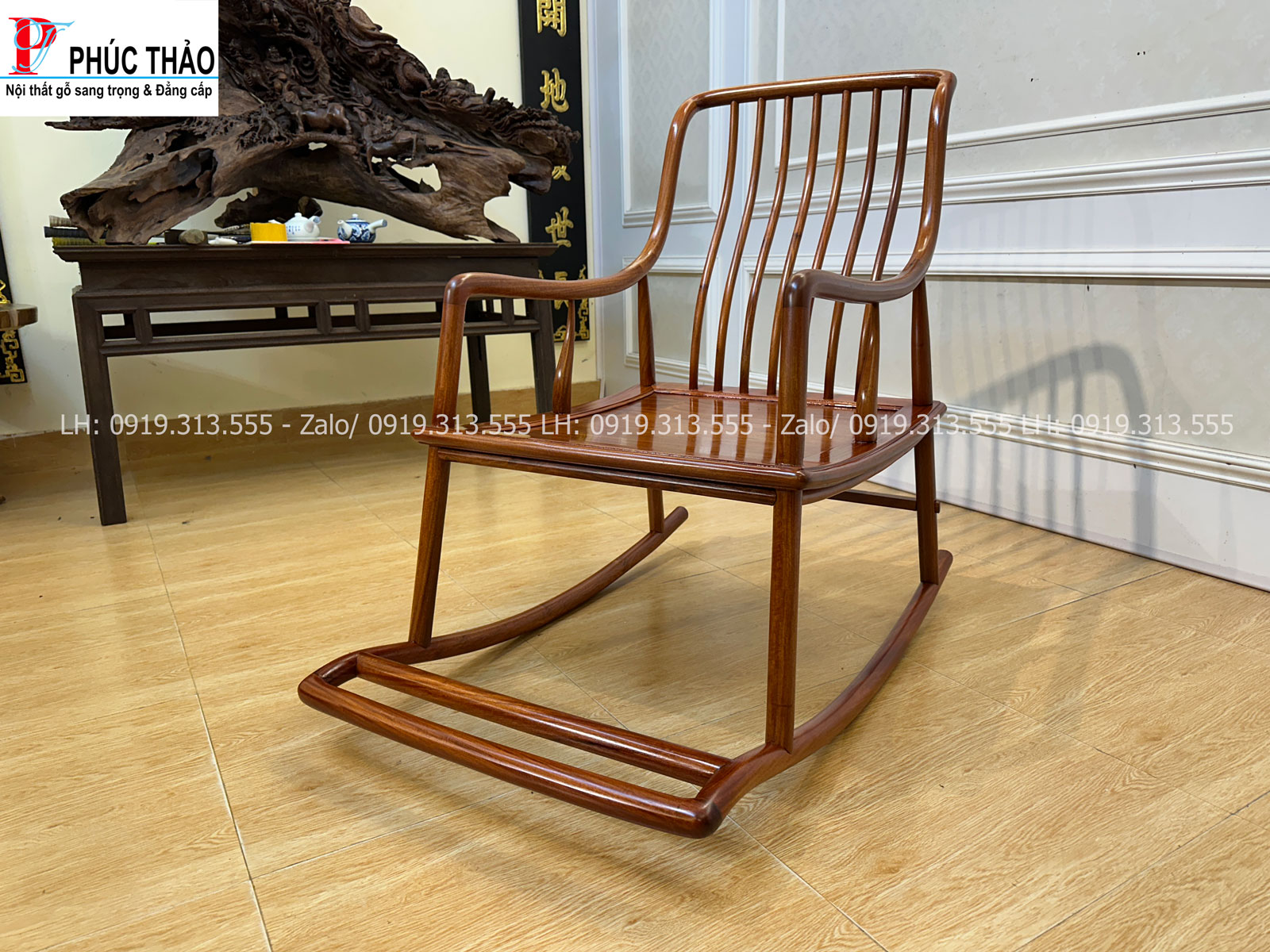 Thiết kế tinh tế của ghế bập bênh gỗ hương