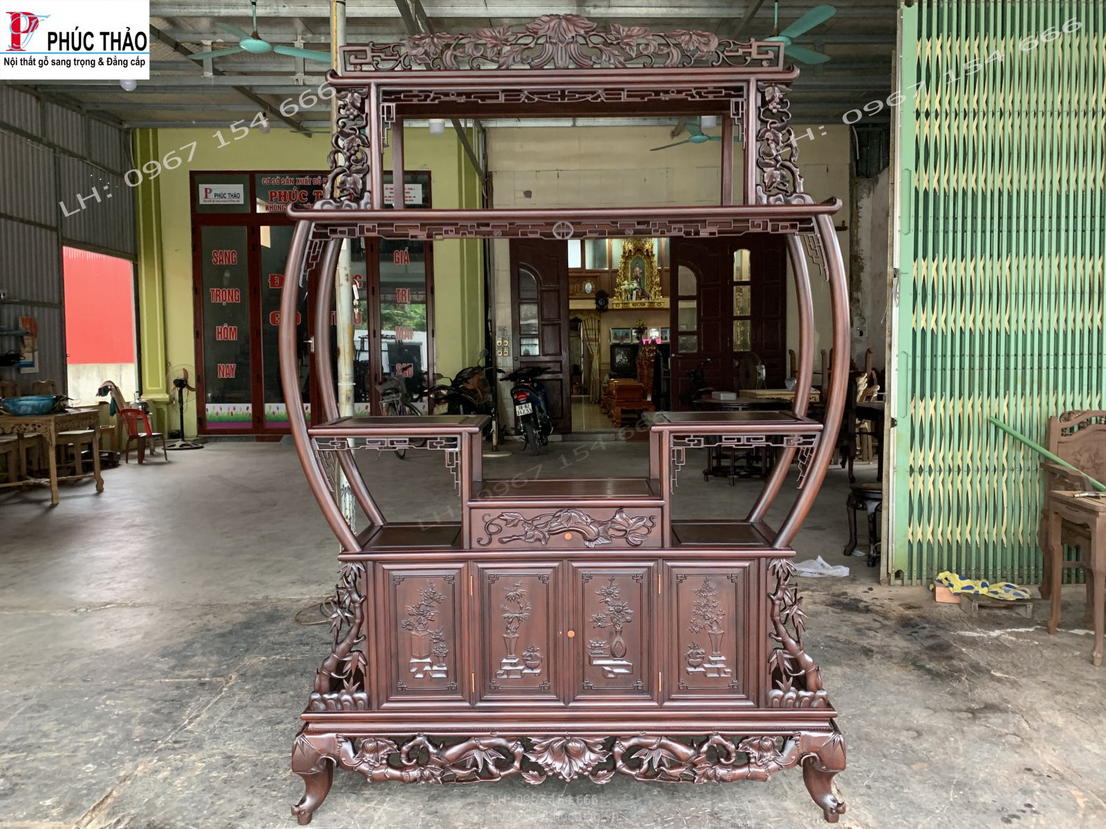 Mua tủ gỗ bày đồ đẹp ,uy tín tại Phucthao.vn