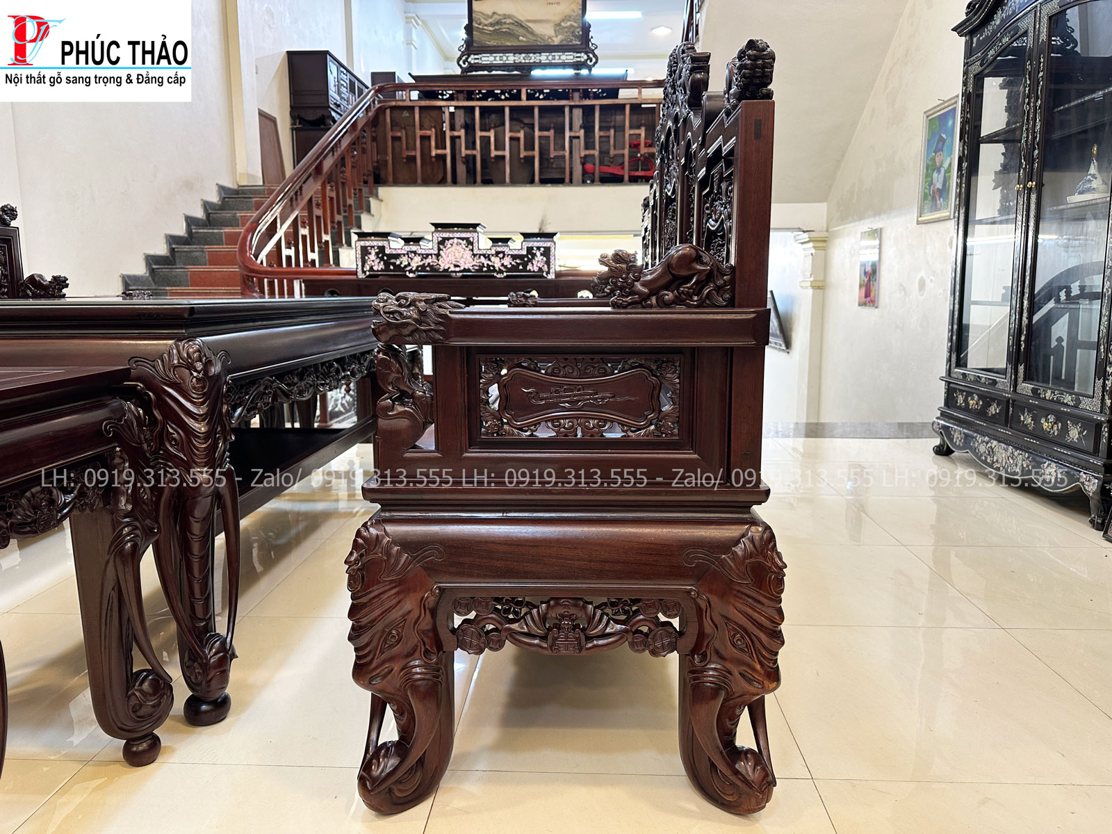 Chân voi vững chãi – biểu tượng của quyền uy và trường tồn