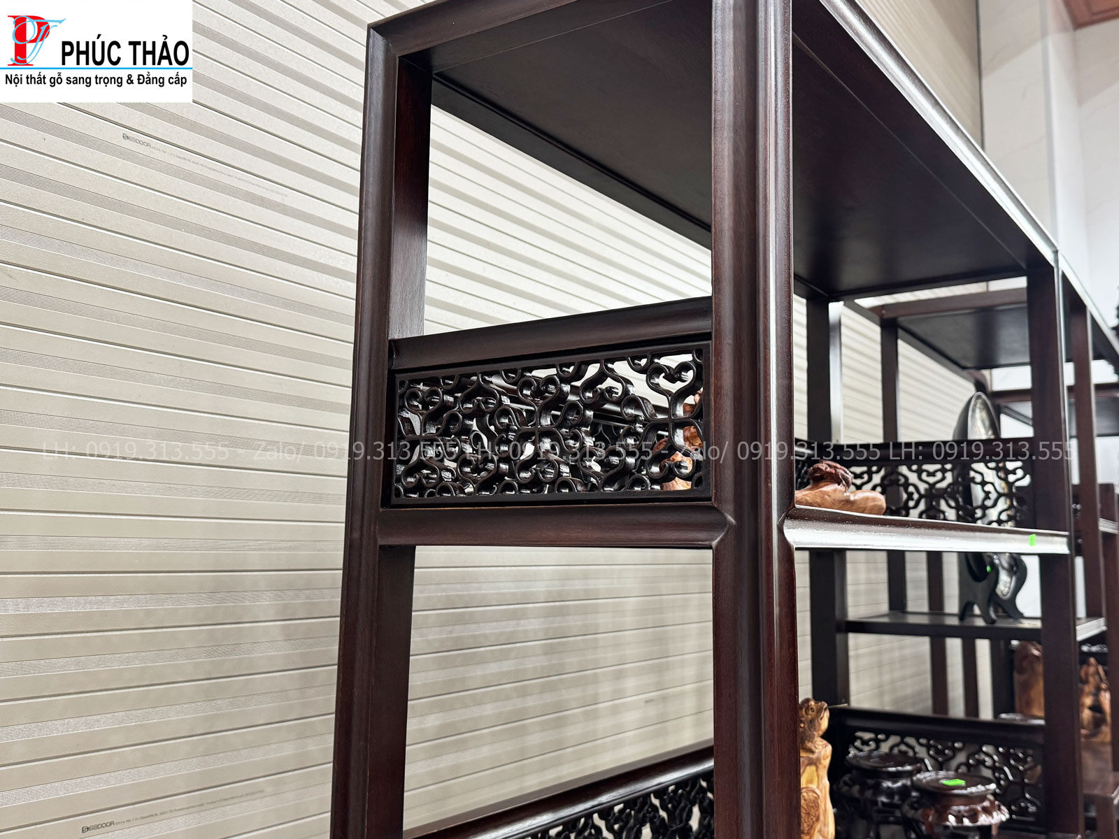Nét đặc trưng và cấu tạo nổi bật của tủ trưng bày gỗ gụ