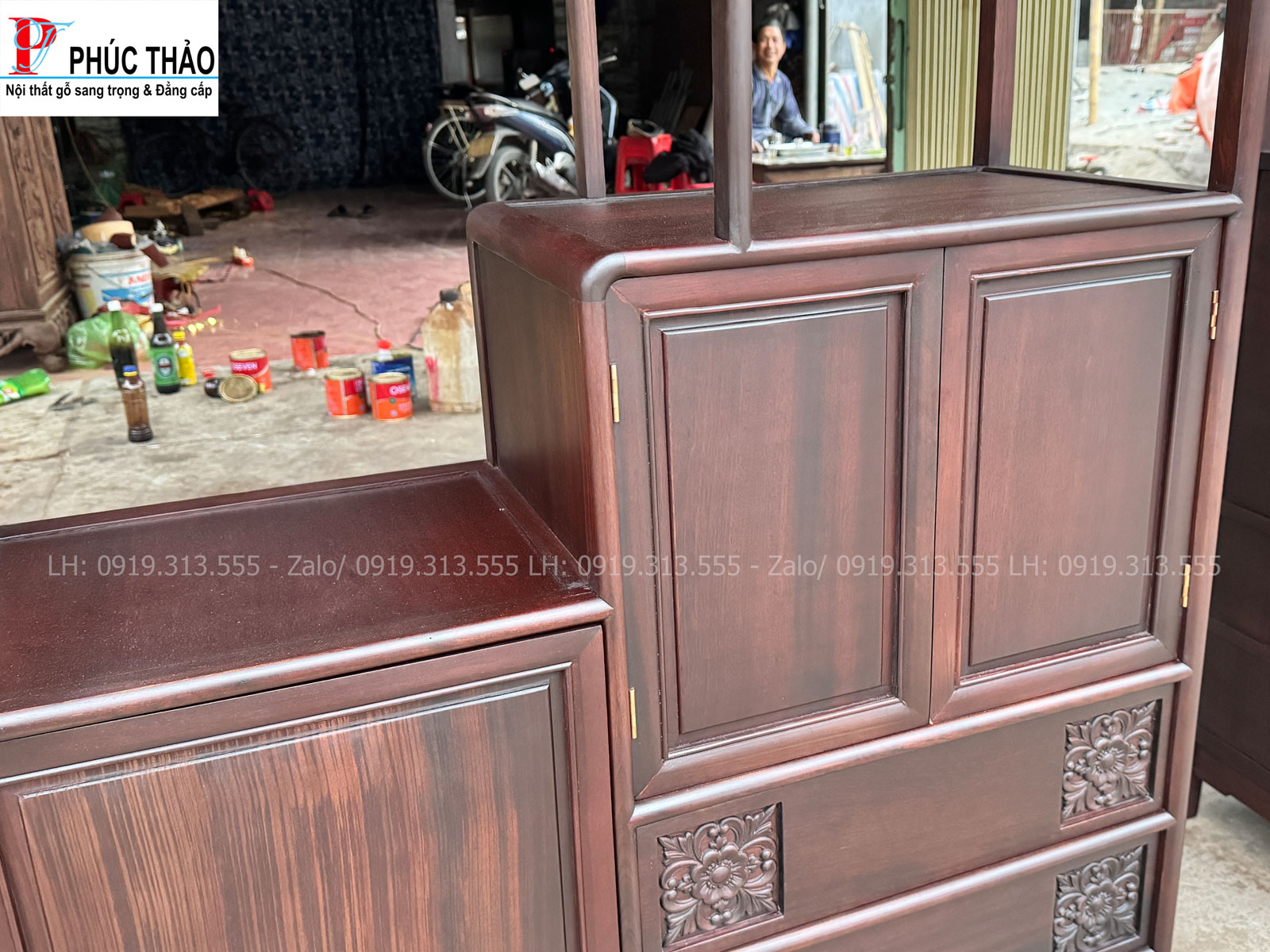 Giá trị của tủ bày đồ gỗ trong mọi không gian