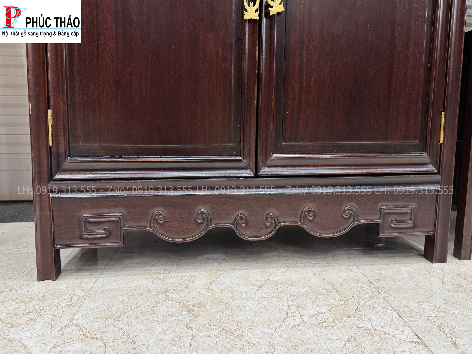 Gía trị thẩm mỹ tủ bày đồ gỗ gụ mang đến