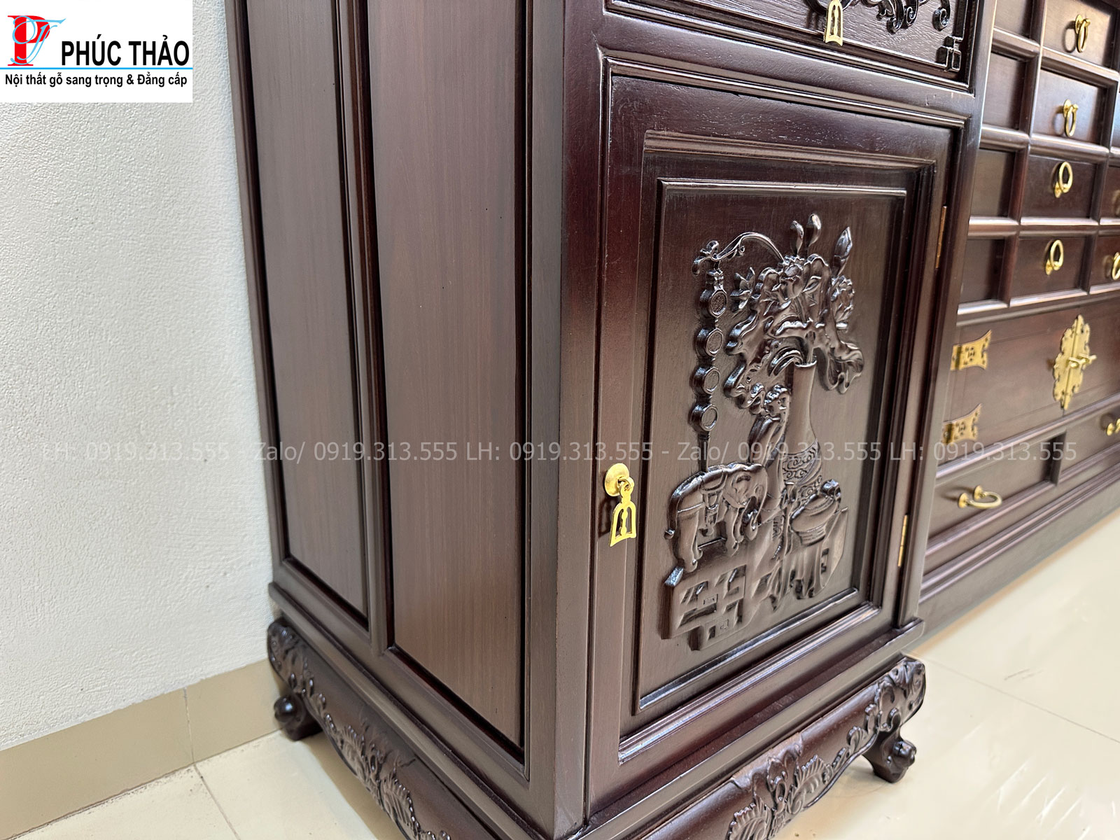 Tủ thuốc gỗ gụ giá trị sưu tầm độ bền vượt thời gian Tủ thuốc gỗ gụ giá trị sưu tầm độ bền vượt thời gian